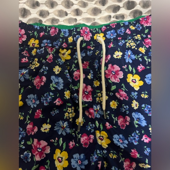 Men's Polo Ralph Lauren Colorful Floral Shorts - Picture 2 of 6